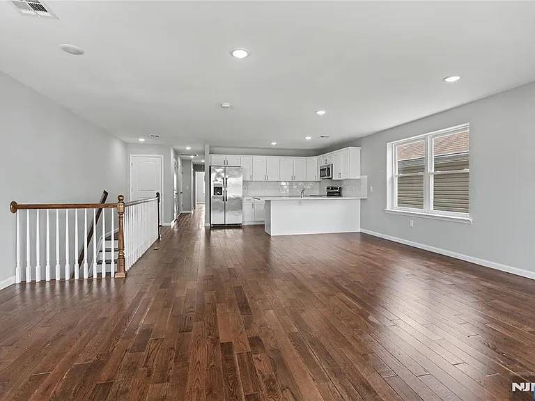 168 Johnson Ave — Photo 6