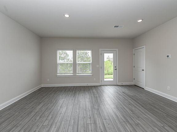 5th image of 1710 Tahoma Dr