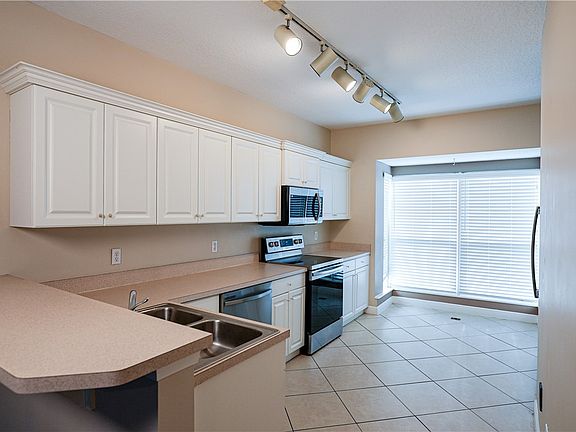 3rd image of 1620 42nd Sq APT 104