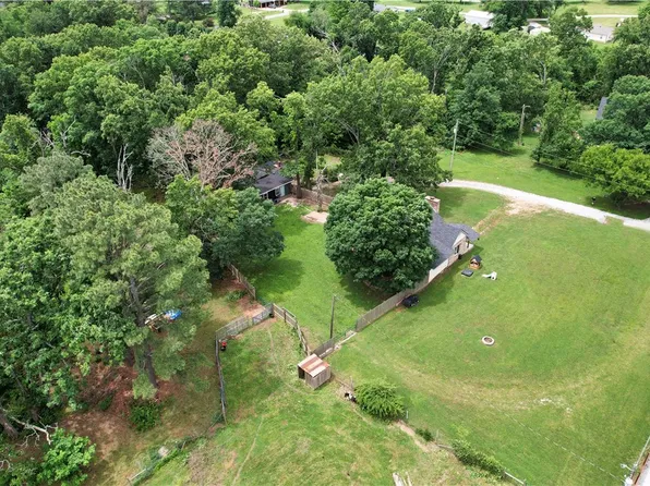 2711 Aspen Ln, Rogers, AR 72758