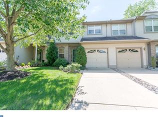 111 Lincoln Ln, Berlin, NJ 08009