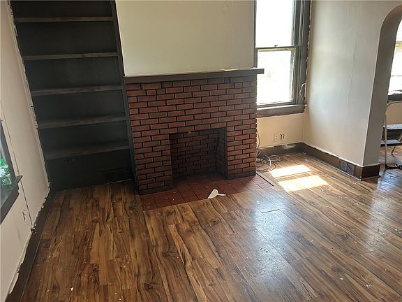 5th image of 727 S 14th St