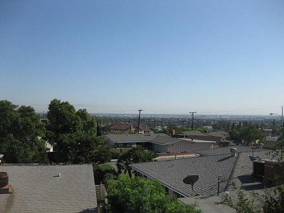 3rd image of 1520 Lunar Dr
