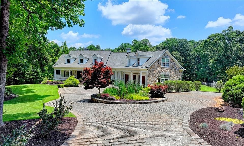1st image of 15625 Tullgean Dr
