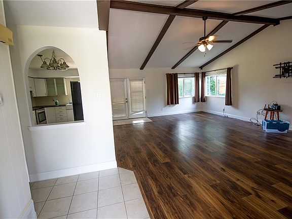 3rd image of 2214 Cedarcrest Dr