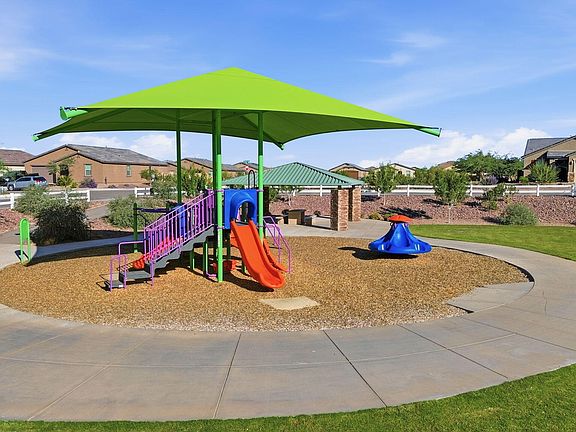 4th image of 10516 W Washburn St