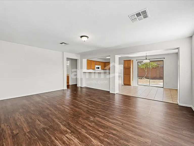 236 W Angus Rd — Photo 6