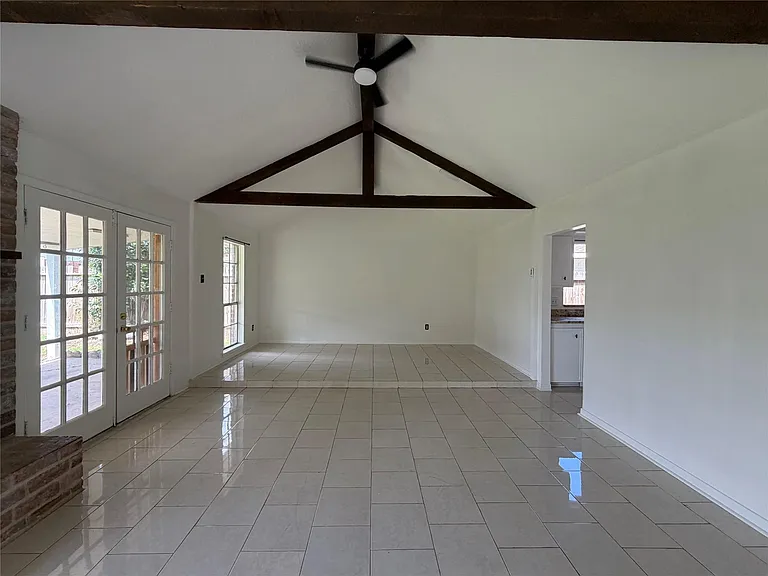 14407 Locke Ln — Photo 5