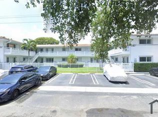 11630 N Bayshore Dr #10, Miami, FL 33181