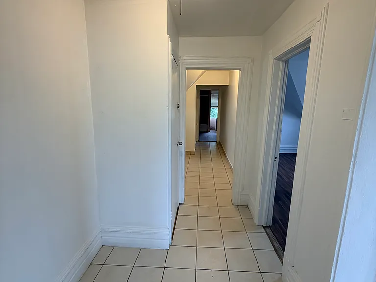 269 Rich Ave #3 — Photo 4
