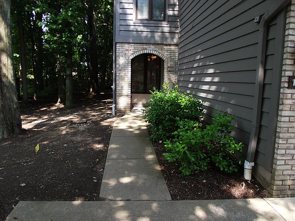 5th image of 1915 Savannah Pkwy