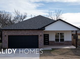308 W 3rd St, Arcadia, OK 73007
