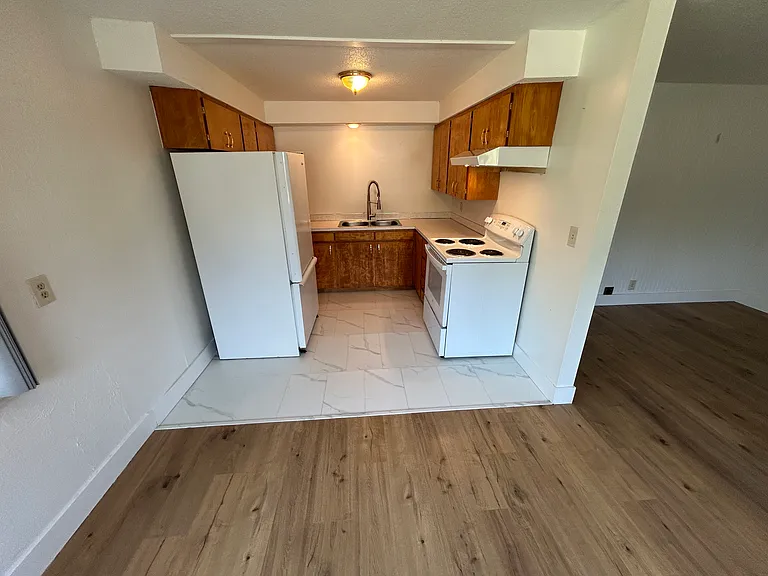 2411 S Lyle St #1 — Photo 7