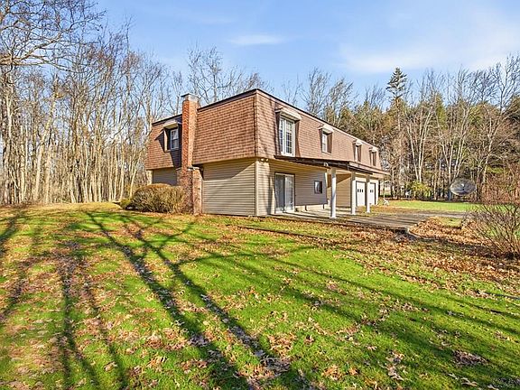 3rd image of 178 Kenesaw Ln