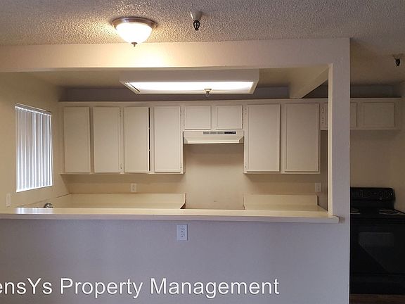 4th image of 301 S Birch St APT 16