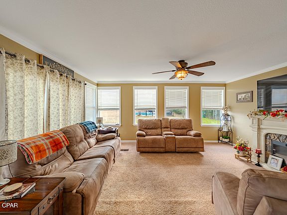 5th image of 5786 Reddoch Rd