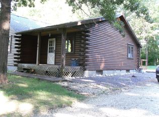 8892 Strawberry Ln, Dawson, IL 62520