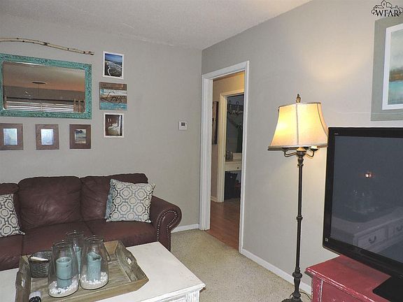 4th image of 4108 Kingsbury Dr