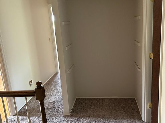 2nd image of 2382 Mount Vernon Dr