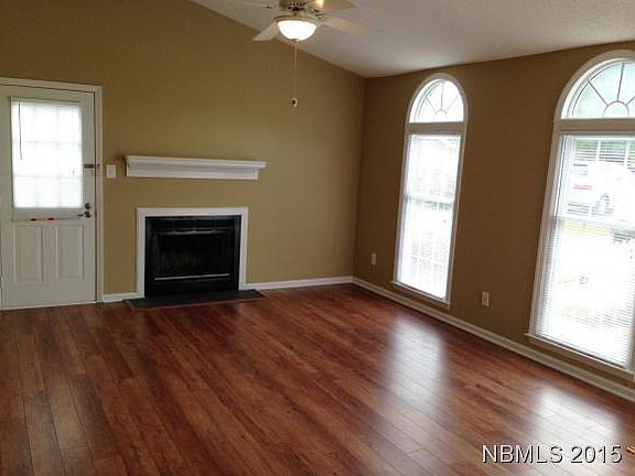 2nd image of 33B Mulberry Lane