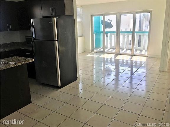 2nd image of 701 Collins Ave APT 4F