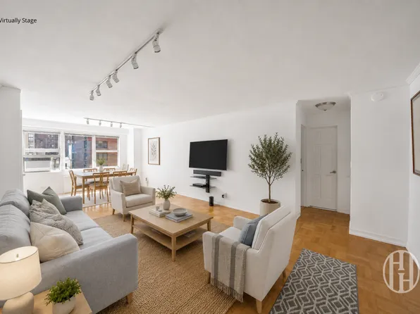 155 East 34th Street image 1 of 8