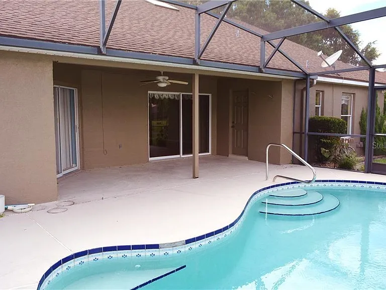 821 Laurelcrest Dr — Photo 5