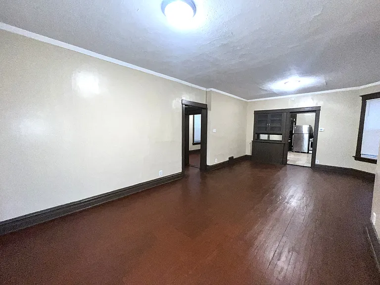 12015 S Stewart Ave — Photo 13