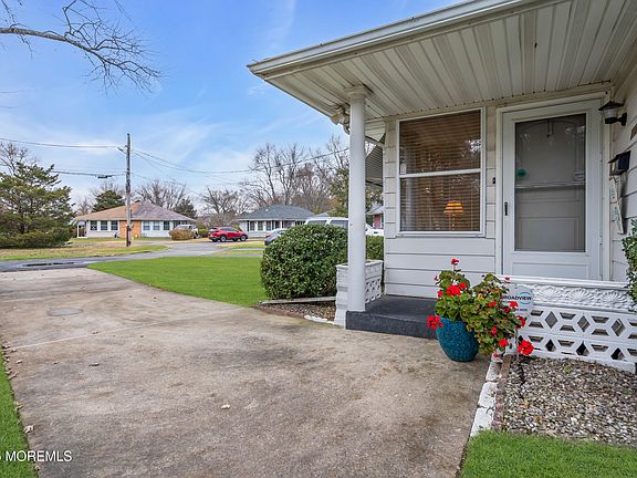 5th image of 2188 Hovsons Boulevard