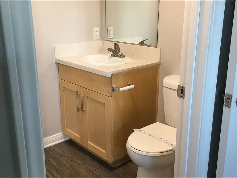 Villa Del Sol Apartments — Photo 54