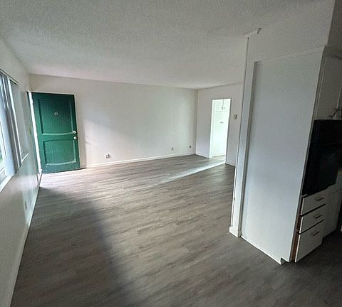3rd image of 2130 Grand Ave #3