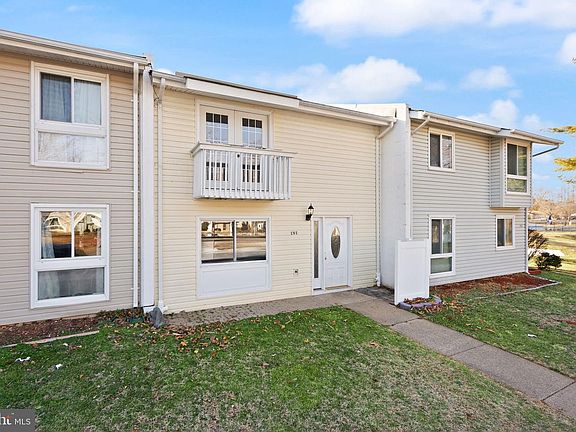 3rd image of 191 N Cottage Rd