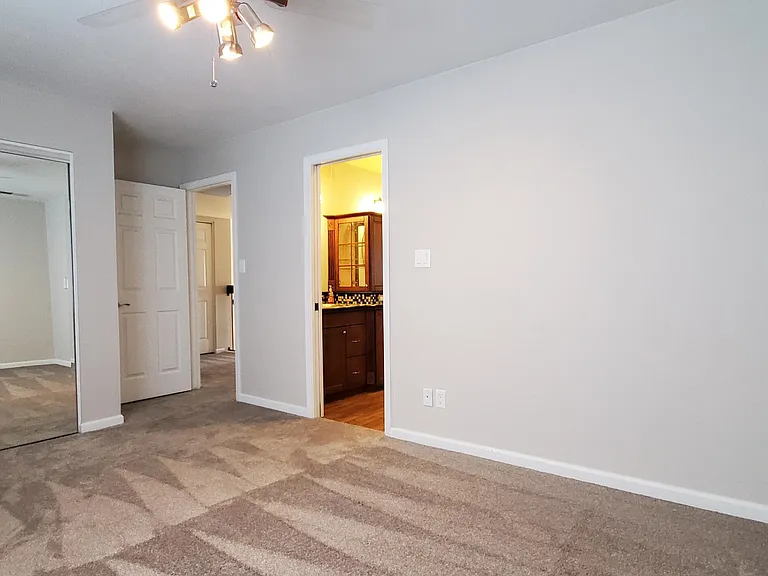 2118 S El Marino — Photo 28