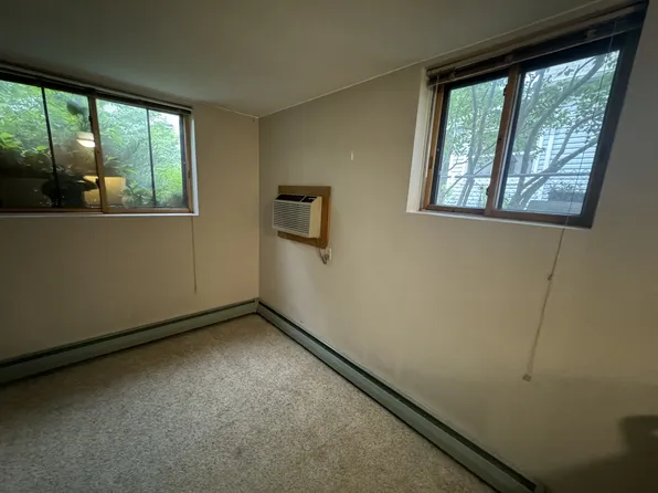 1547 Wynne Ave, Saint Paul, MN
