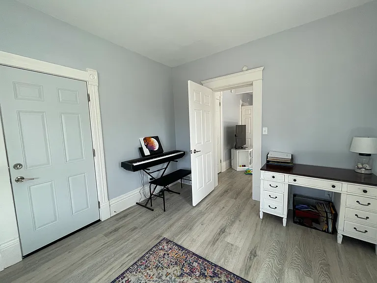 641 Fillmore St NE #1 — Photo 16