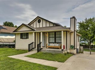 7211 N Stark Ave, Kansas City, MO 64158