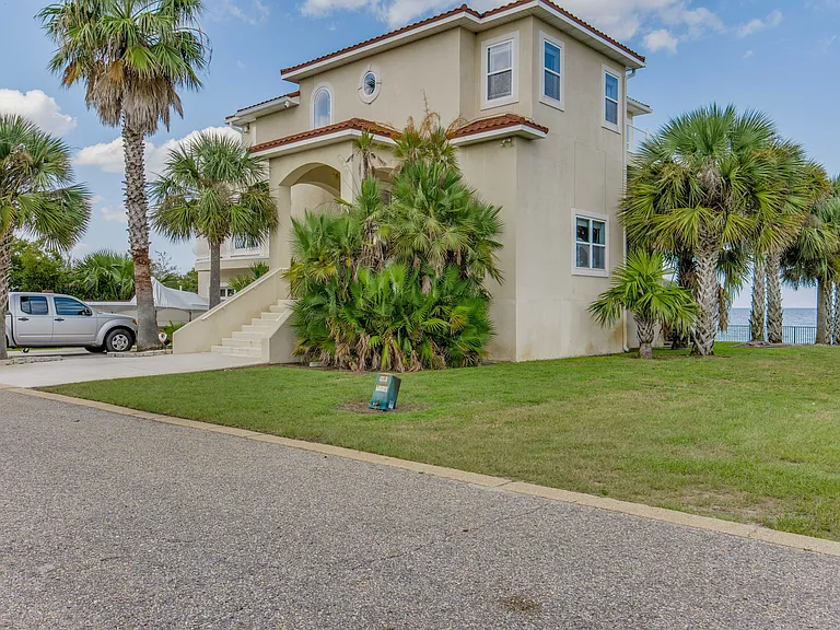 20 Baybridge Dr — Photo 82