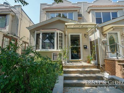 6908 68th Pl, Glendale, NY, 11385