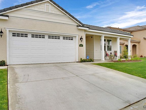 2nd image of 407 White Alder Dr