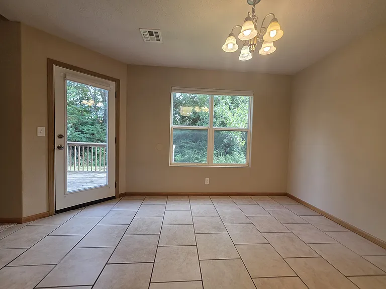 606 Highland Ridge Dr #1 — Photo 11