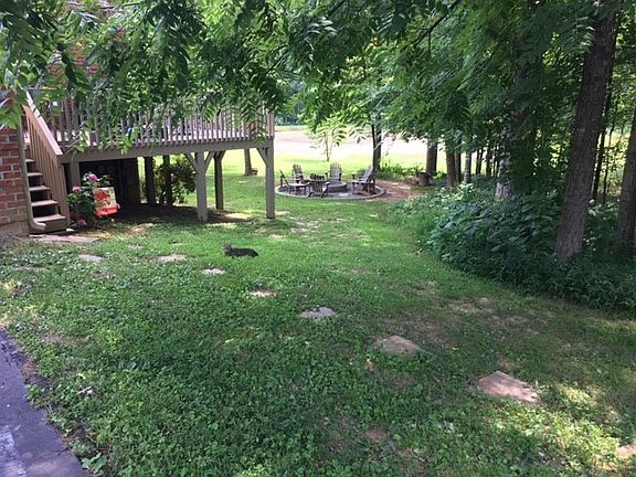 5th image of 332 Boggs Rd