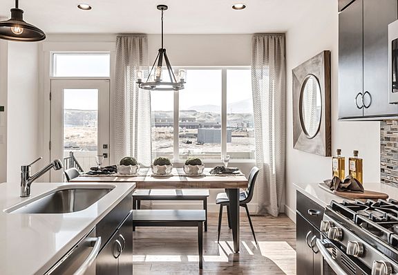 Woodside Homes - Harvard - DRE