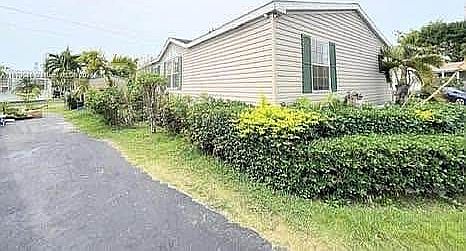 3rd image of 28501 SW 152nd Ave Lot 57