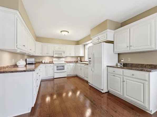 6817 Covington Creek Trl, Fort Wayne, IN 46804