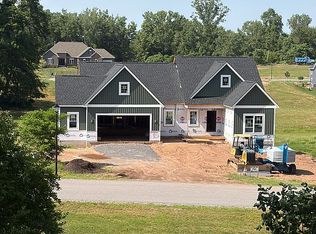 11 Sand Dunes Trl, Spencerport, NY 14559