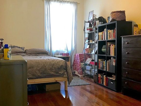 2nd image of 91 Kingsland Ave APT 2