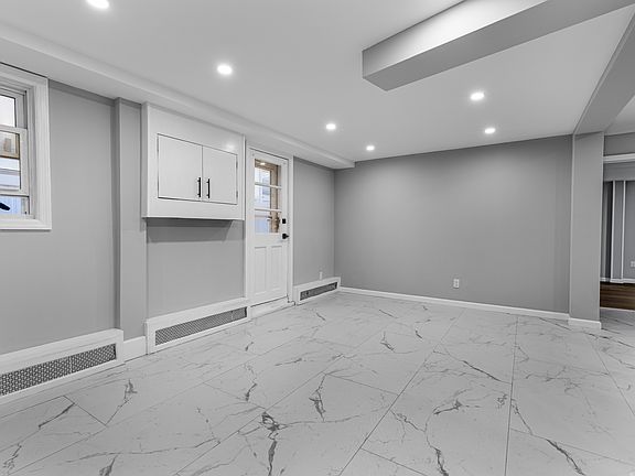5th image of 840 E Broadway APT 1