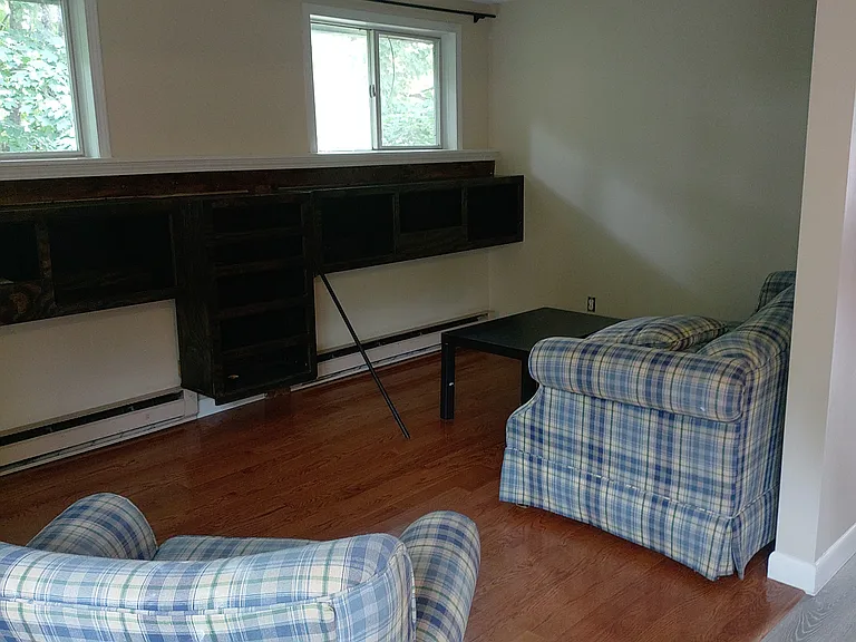 1102 Main St #1 — Photo 8