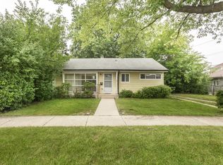 9532 Sayre Ave, Morton Grove, IL 60053