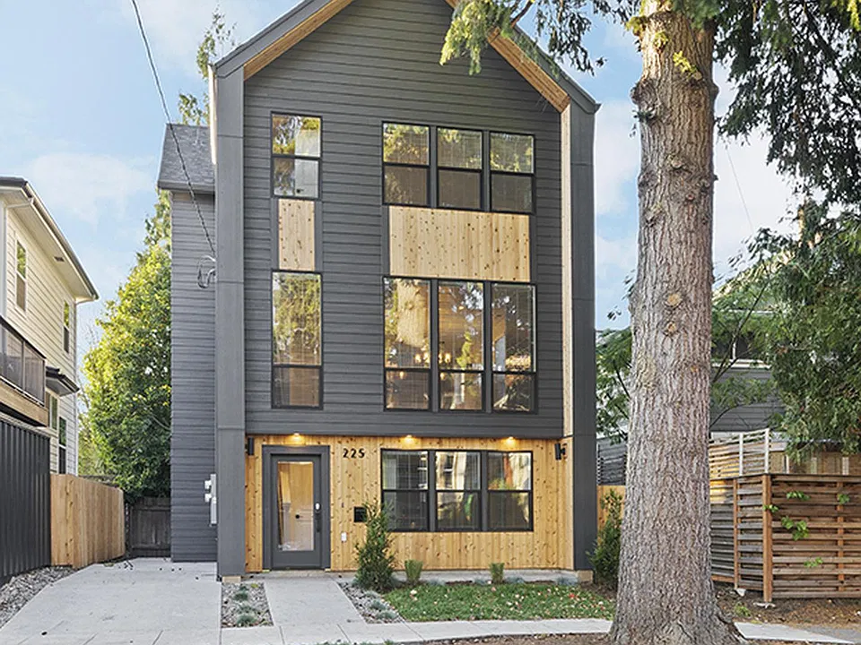 225 NE 29th Ave #A